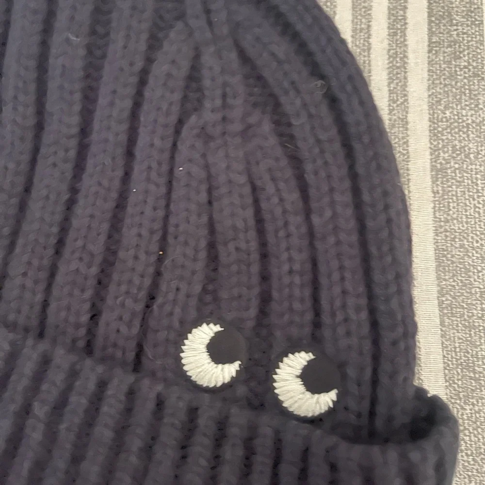 Anya Hindmarch beanie Uniqlo heattech wool blend unisex hat - Picture 2 of 5